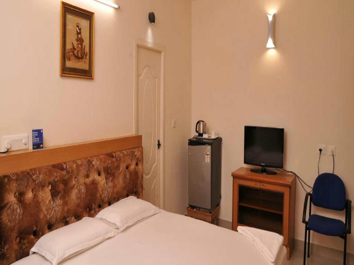 Hotel J Maariot Erode Luaran gambar
