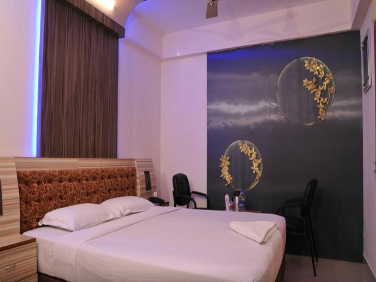Hotel J Maariot Erode Luaran gambar